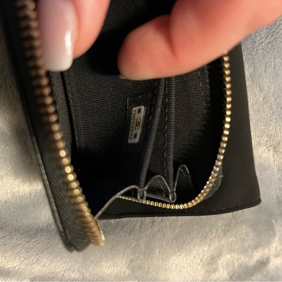 NEW CHANEL Complete Inclusions Chanel Boy Card Case Zip Around Chanel Wallet - Picture 4 of 7